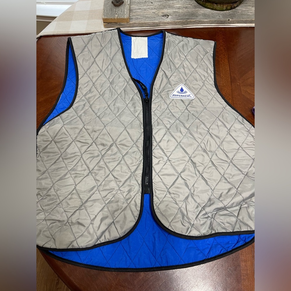 TECHNICHE HYPERKEWL xl Evaporative‎ Cooling Sport Vest